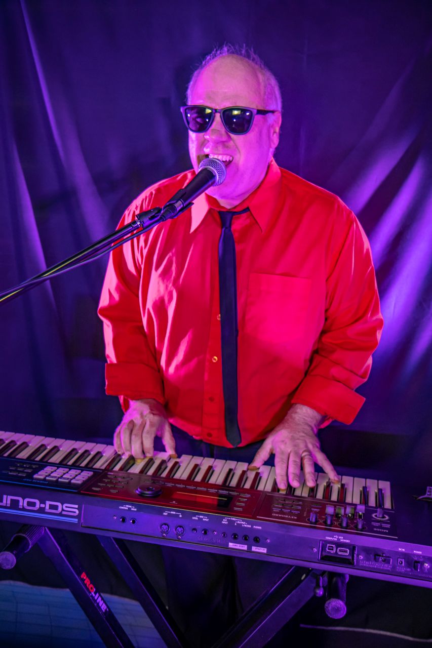 Andy "Tegetron" Tegethoff (Keyboards, Guitar, Backing Vocals)